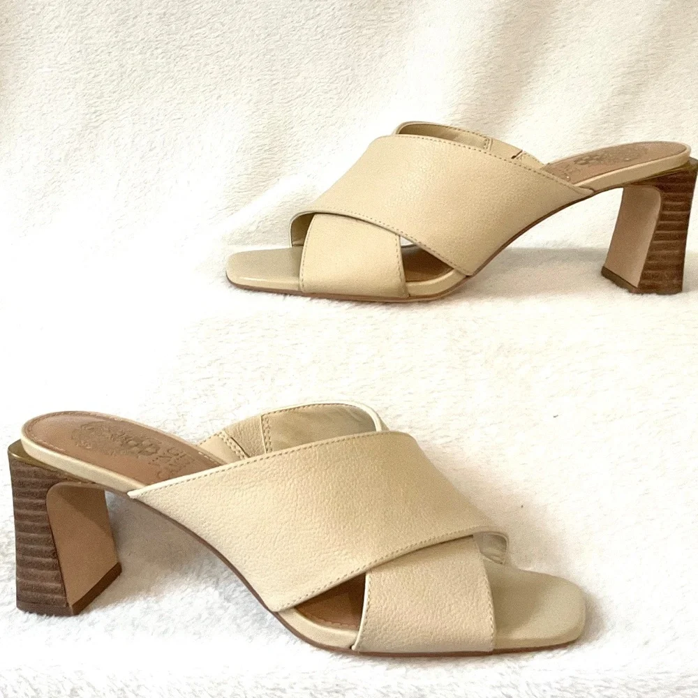 TAN VINCE CAMUTO HEMILA LEATHER CROSSOVER SLIP ON BLOCK HEEL SANDAL SZ 7.5M/38